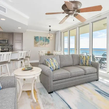 Silver Beach Towers E504